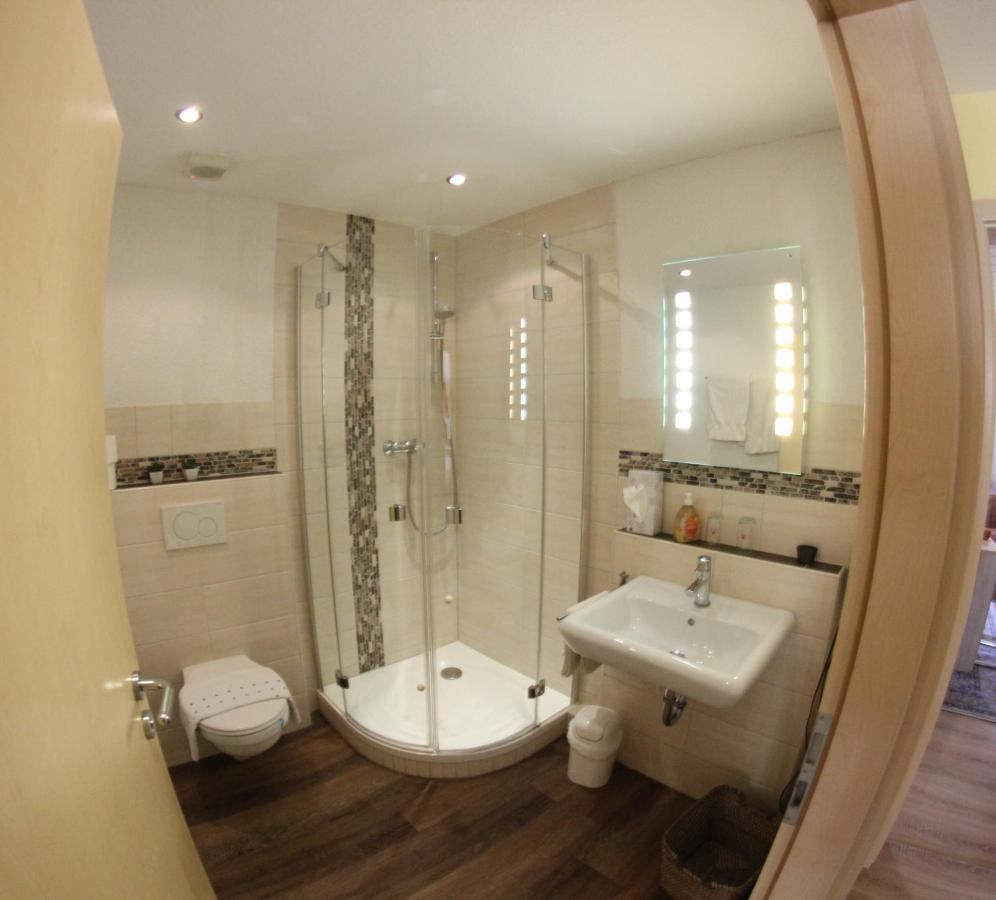 Weinstube Bycastors Hotel Трейс-Карден Екстериор снимка