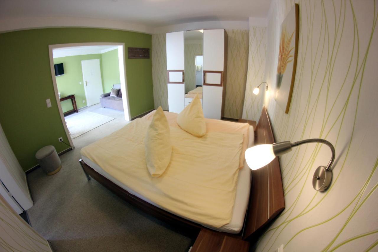 Weinstube Bycastors Hotel Трейс-Карден Екстериор снимка