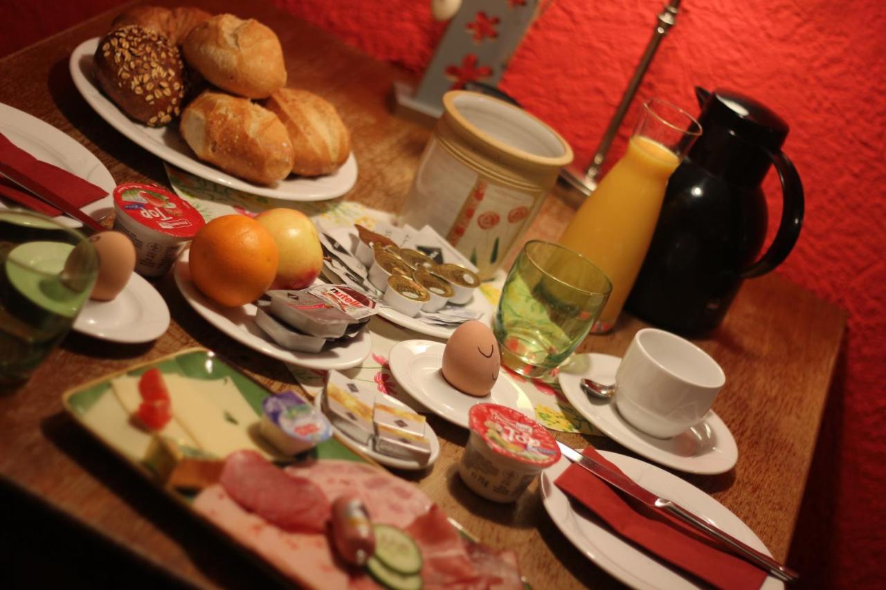 Weinstube Bycastors Hotel Трейс-Карден Екстериор снимка