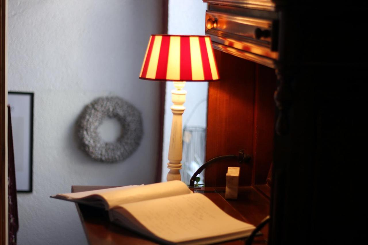 Weinstube Bycastors Hotel Трейс-Карден Екстериор снимка
