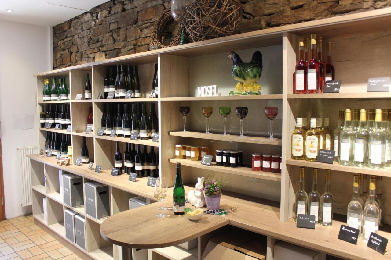 Weinstube Bycastors Hotel Трейс-Карден Екстериор снимка